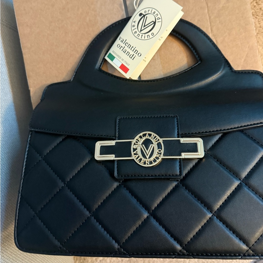 Elegant Black Quilted Handbag